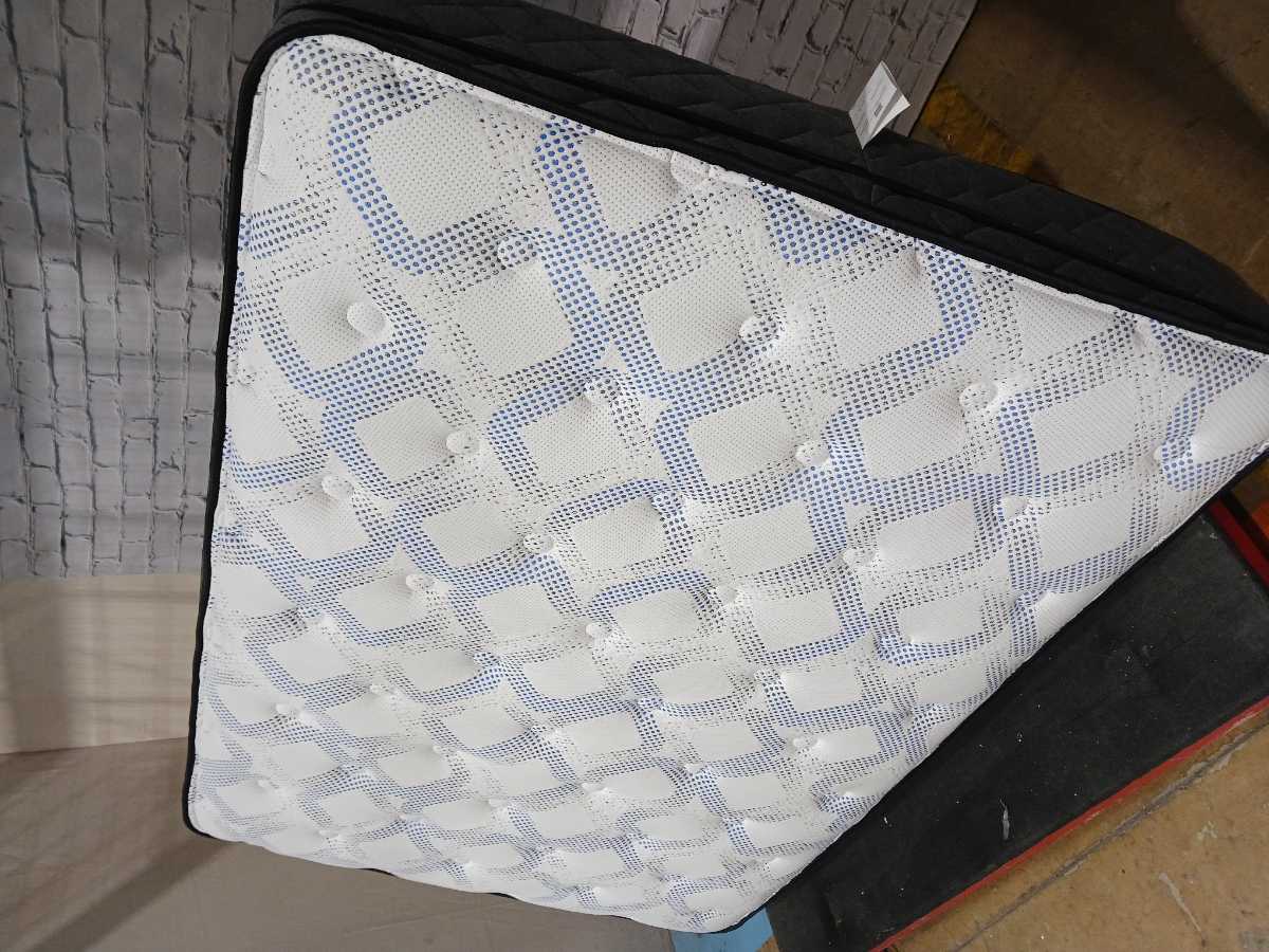 Sealy Posturepedic® Myah Euro Top Medium 13 Inch - Full - Gallery Image 4